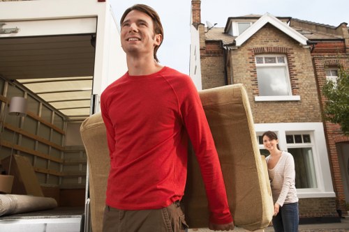 Bermondsey removals professionals managing a smooth move